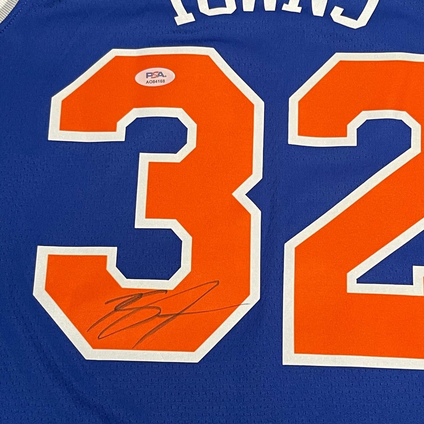 Karl Anthony Towns Signed Jersey PSA/DNA New York Knicks Autographed