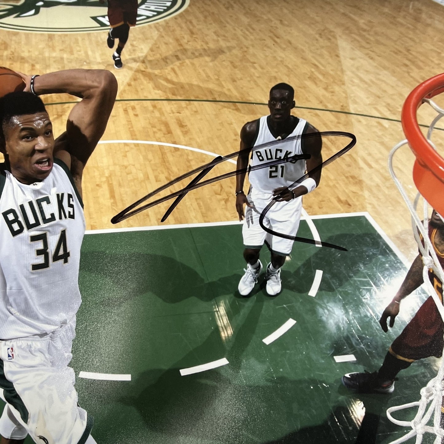 Giannis Antetokounmpo 11x14 Signed Photo PSA Milwaukee Brewers