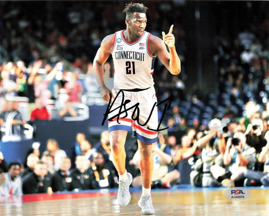 Adama Sanogo Signed 8x10 photo PSA/DNA UConn Autographed