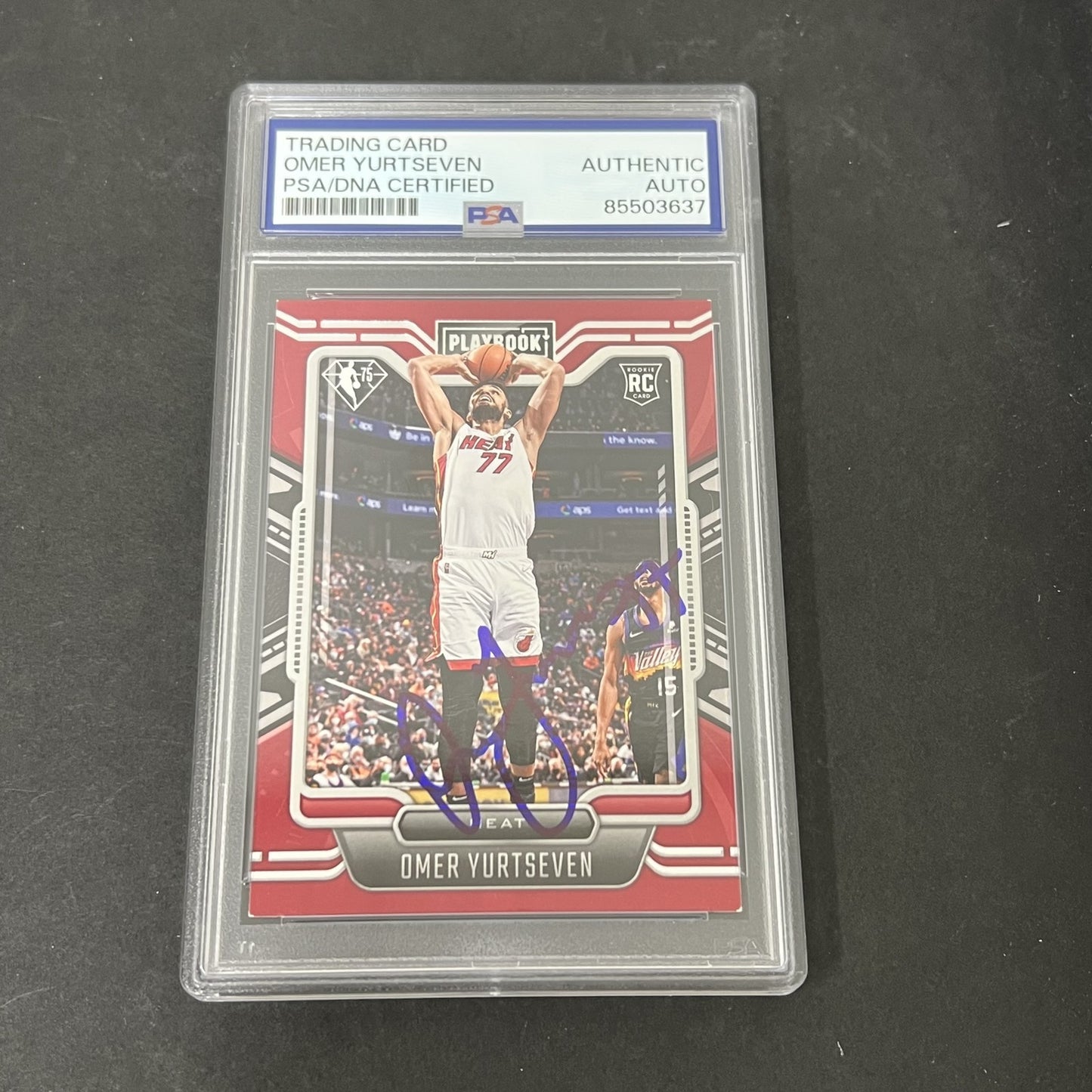 2021-22 Panini Chronicles Playbook #283 Omer Yurtseven signed card PSA Heat