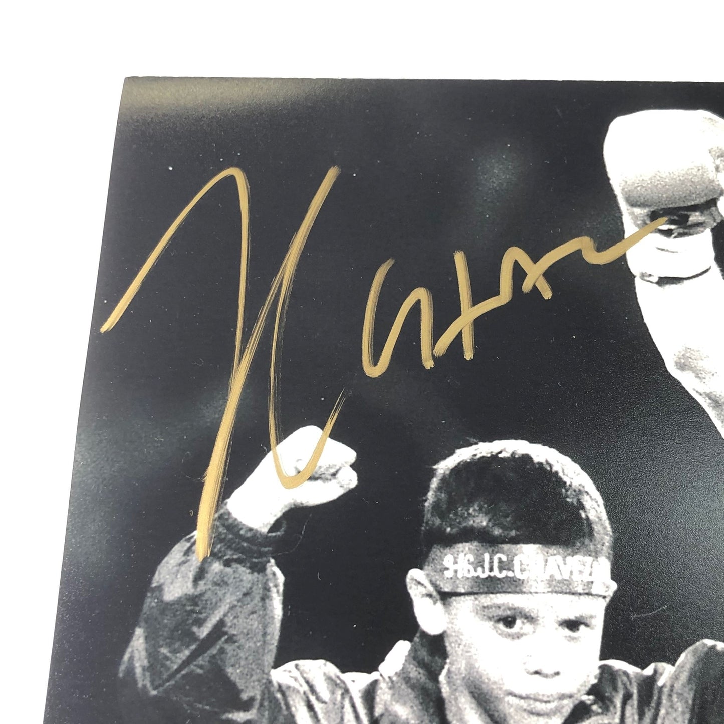 Julio Cesar Chavez signed 11x14 photo JSA Boxer Autographed
