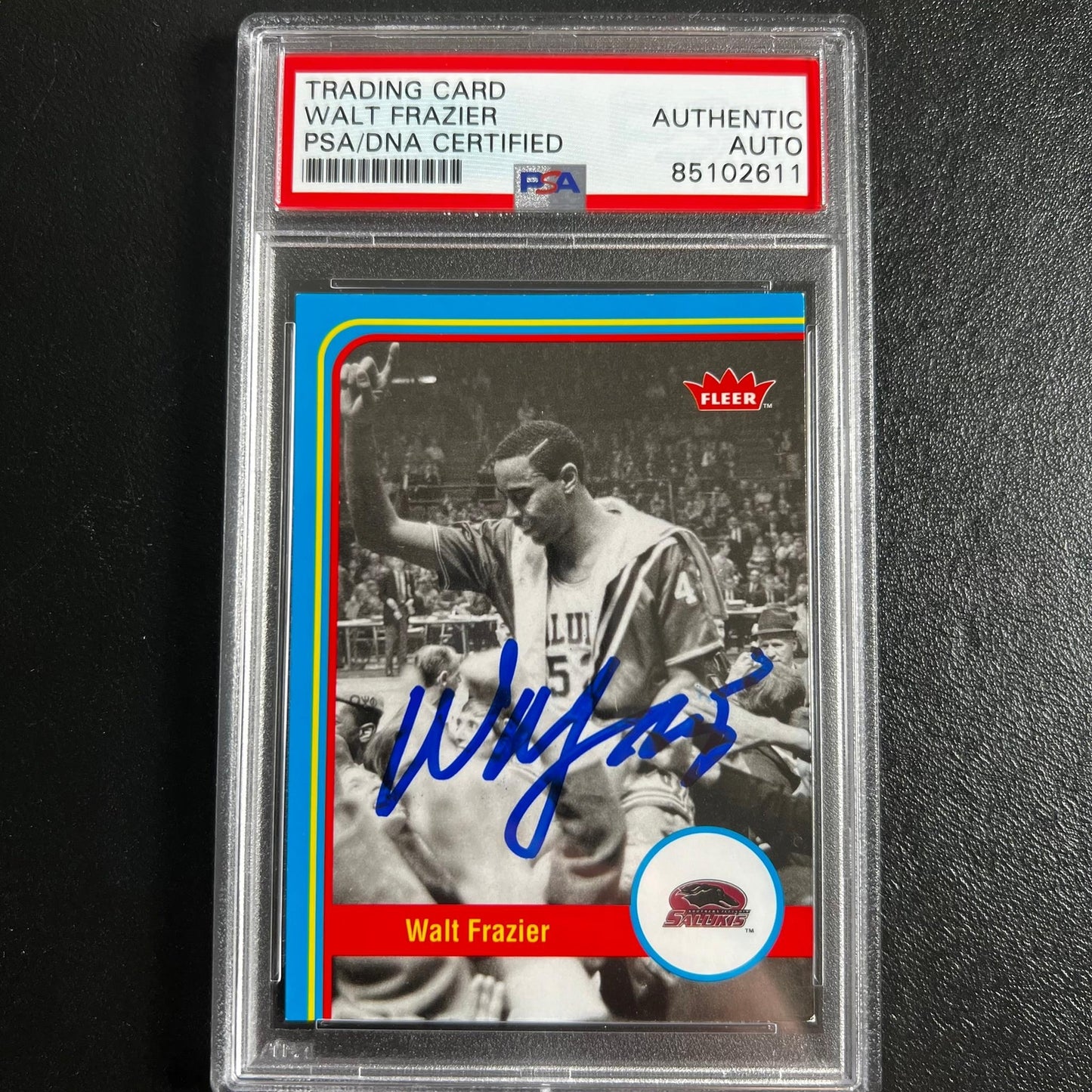 2012-13 Fleer Retro Basketball #25 Walt Frazier Signed Card AUTO PSA Slabbed Sal