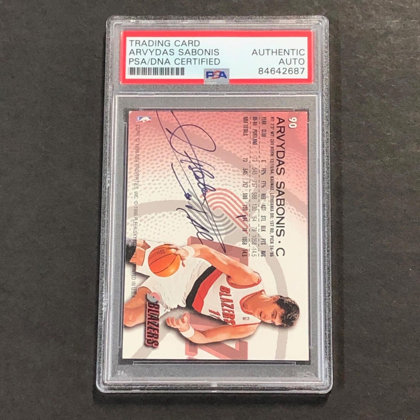 1996-97 Fleer #90 ARVYDAS SABONIS Signed Card AUTO PSA Slabbed Trail Blazers