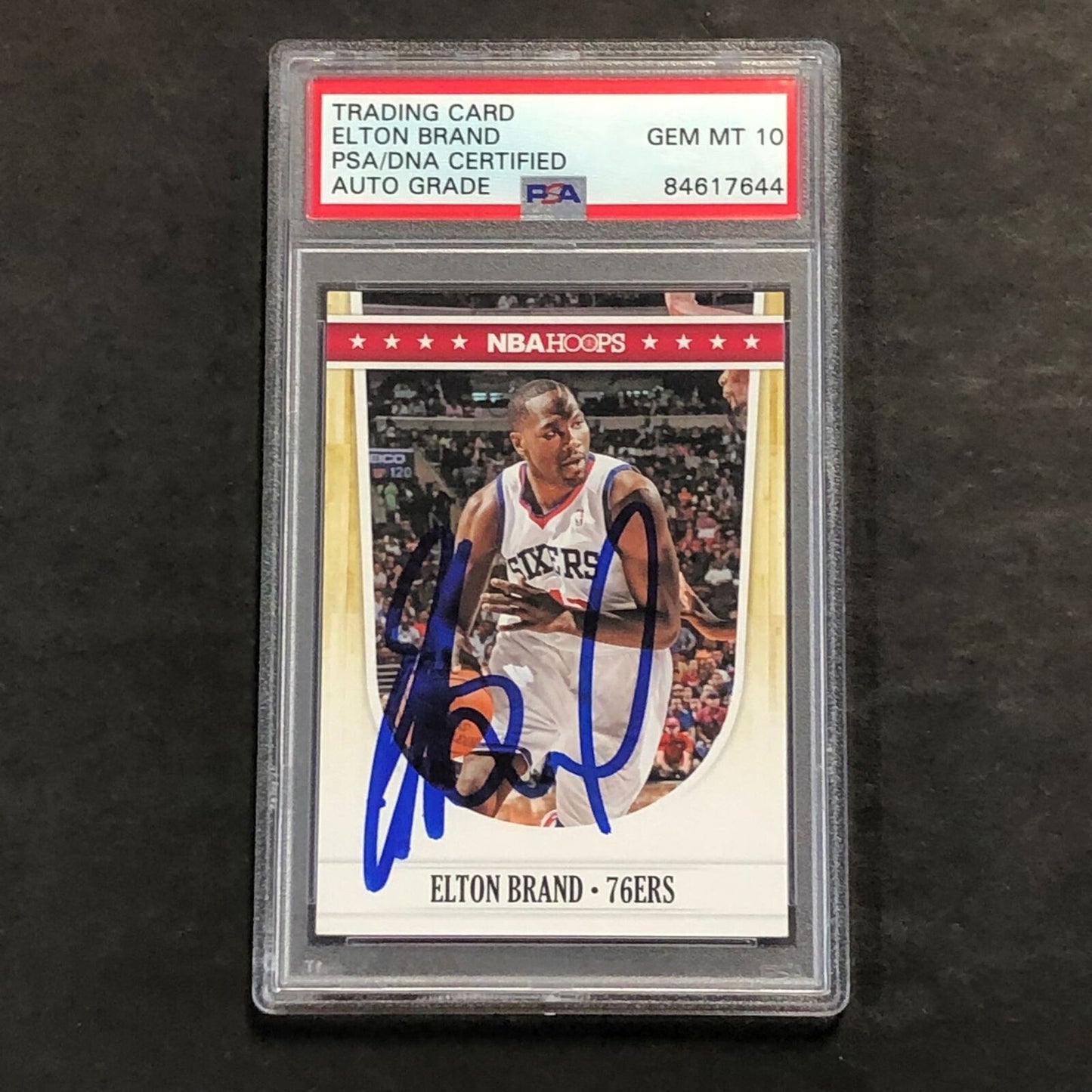 2011-12 NBA Hoops #184 Elton Brand Signed Card AUTO 10 PSA Slabbed 76ers