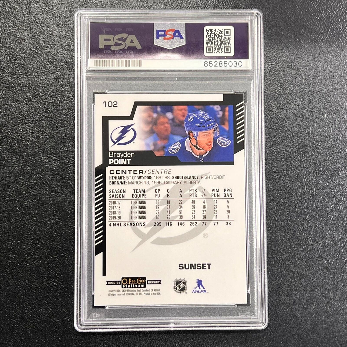 2020-21 O-Pee-Chee Sunset #102 Brayden Point Signed Card AUTO PSA/DNA slabbed Li