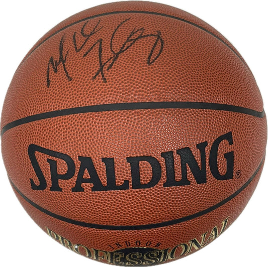 Michael Finley signed Spalding Basketball PSA/DNA Dallas Mavericks Autographed