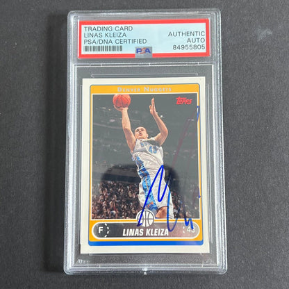 2005-06 Topps #127 Linas Kleiza signed Auto Card PSA/DNA Slabbed RC Nuggets