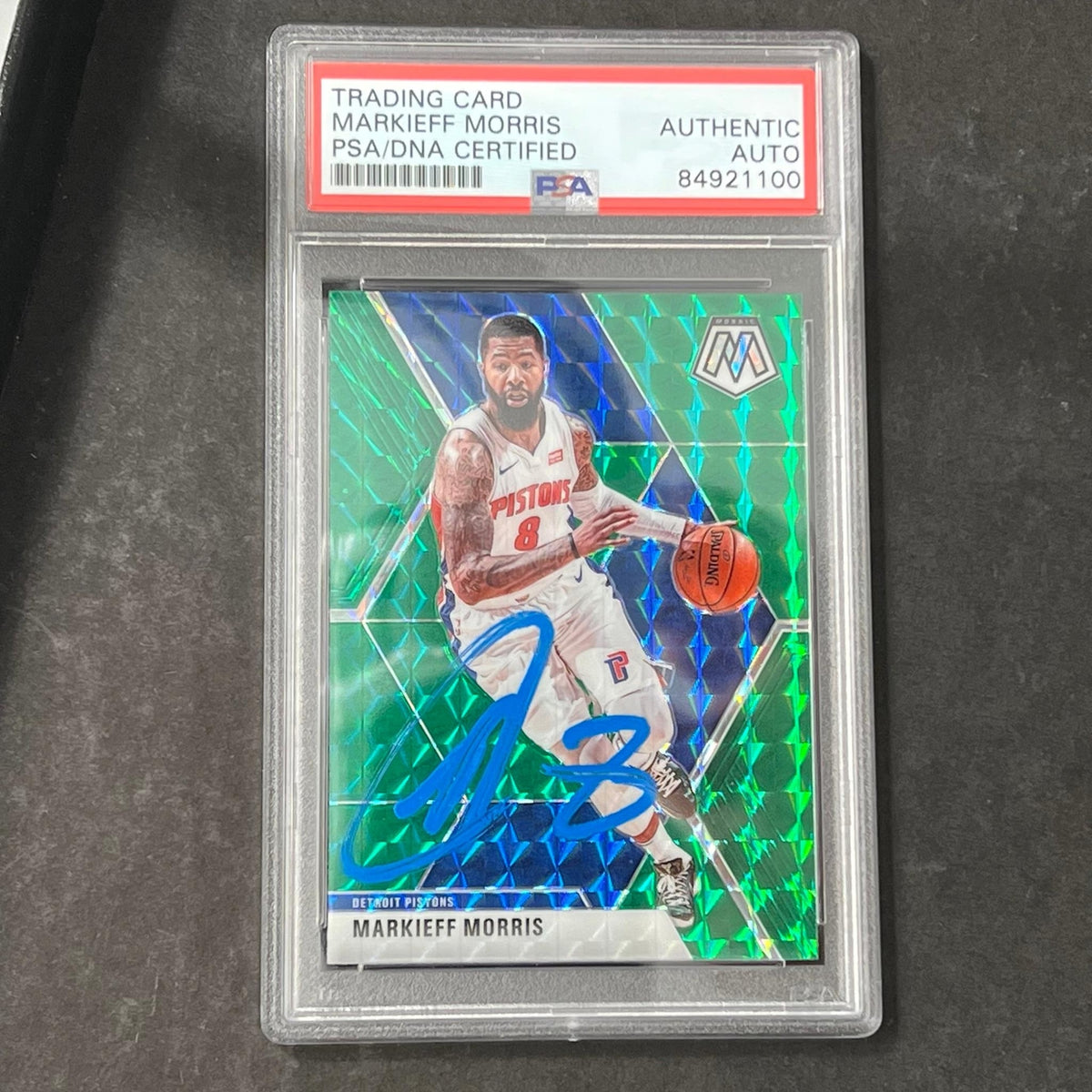2019-2020 Panini Mosaic #77 Markieff Morris Signed Card AUTO PSA Slabbed Pistons
