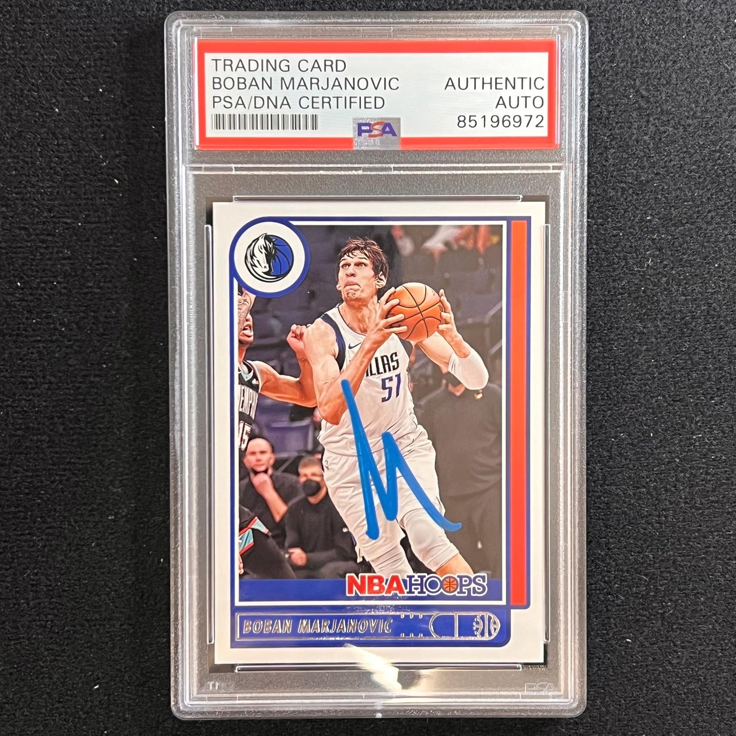 2021-22 NBA Hoops #122 Boban Marjanovic signed Auto Card PSA/DNA Slabbed Maveric