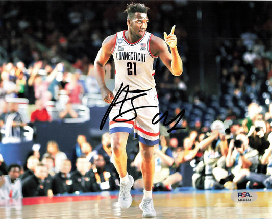 Adama Sanogo Signed 8x10 photo PSA/DNA UConn Autographed