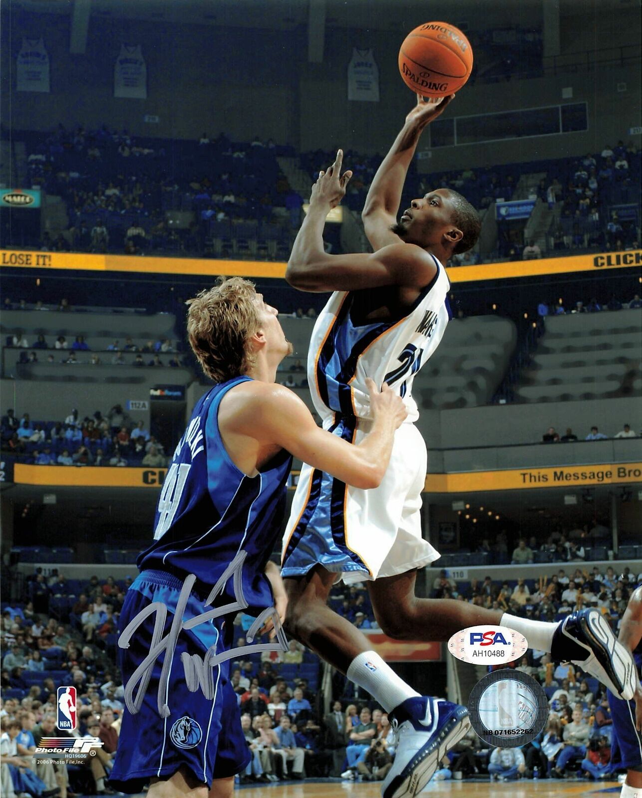 Hakim Warrick signed 8x10 photo PSA/DNA Memphis Grizzlies Autographed