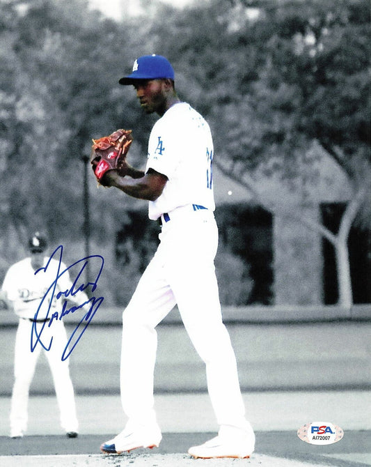 YADIER ALVAREZ signed 8x10 photo PSA/DNA Los Angeles Dodgers Autographed