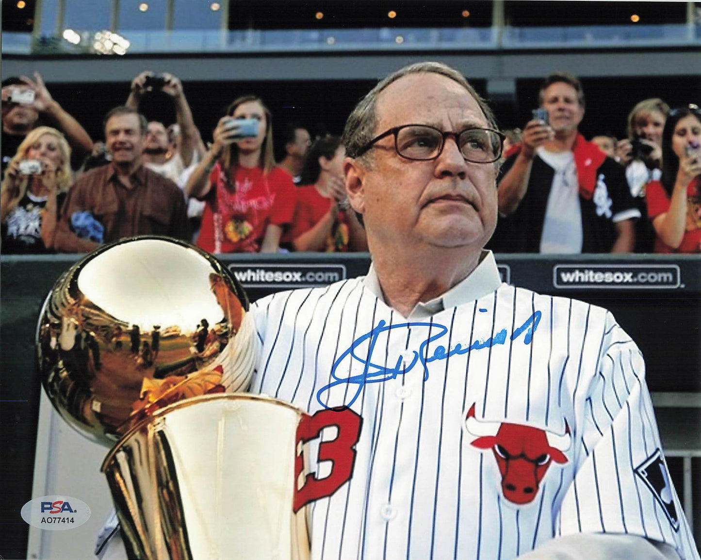 Jerry Reinsdorf Signed 8x10 Photo PSA Chicago Bulls