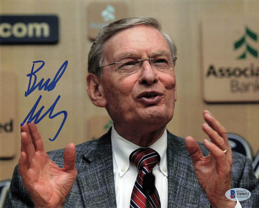 Allan Bud Selig signed 8x10 Photo BAS Beckett Commissioner Autographed