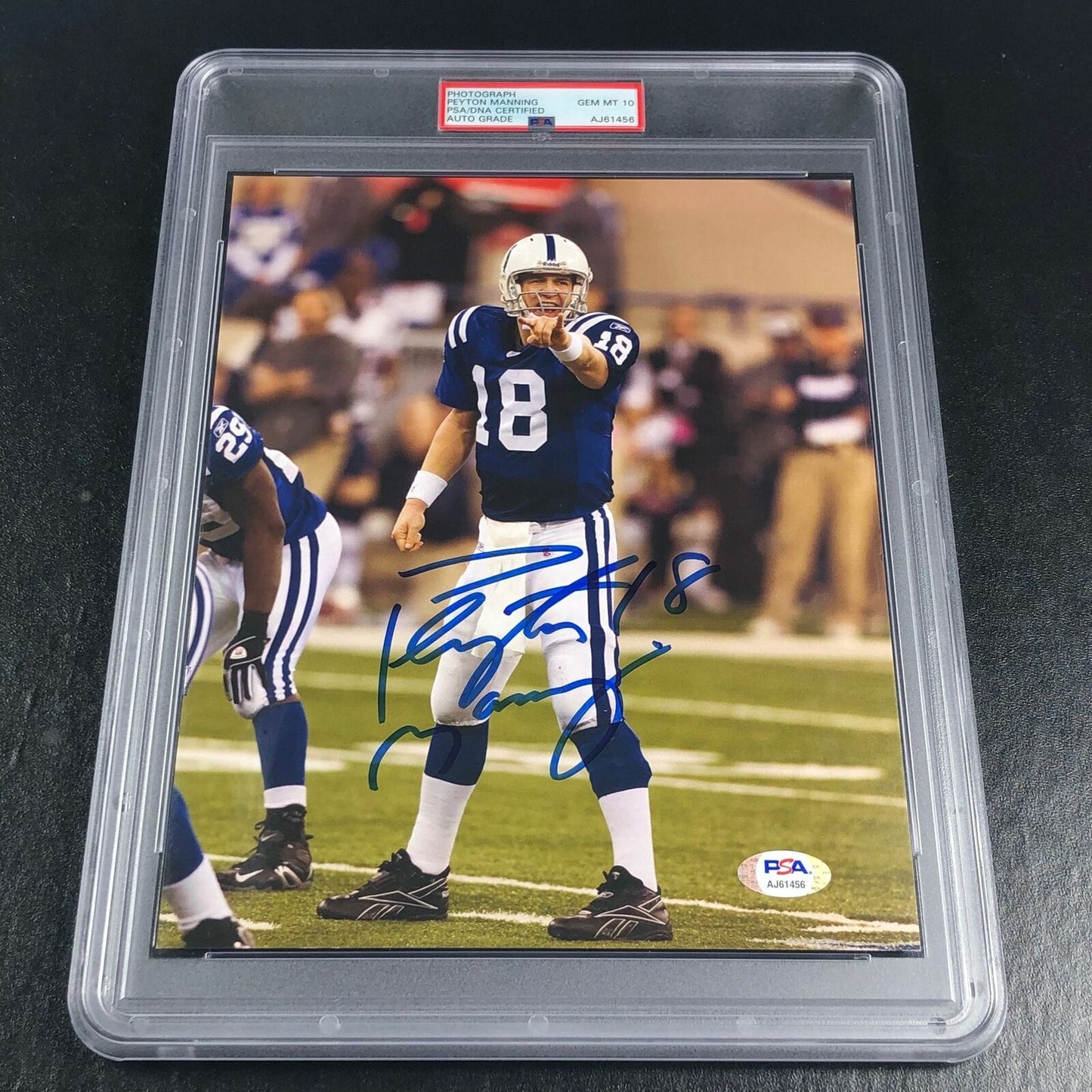 Peyton Manning Signed 8x10 Photo PSA/DNA Encapsulated Auto Grade 10 Gem Mint