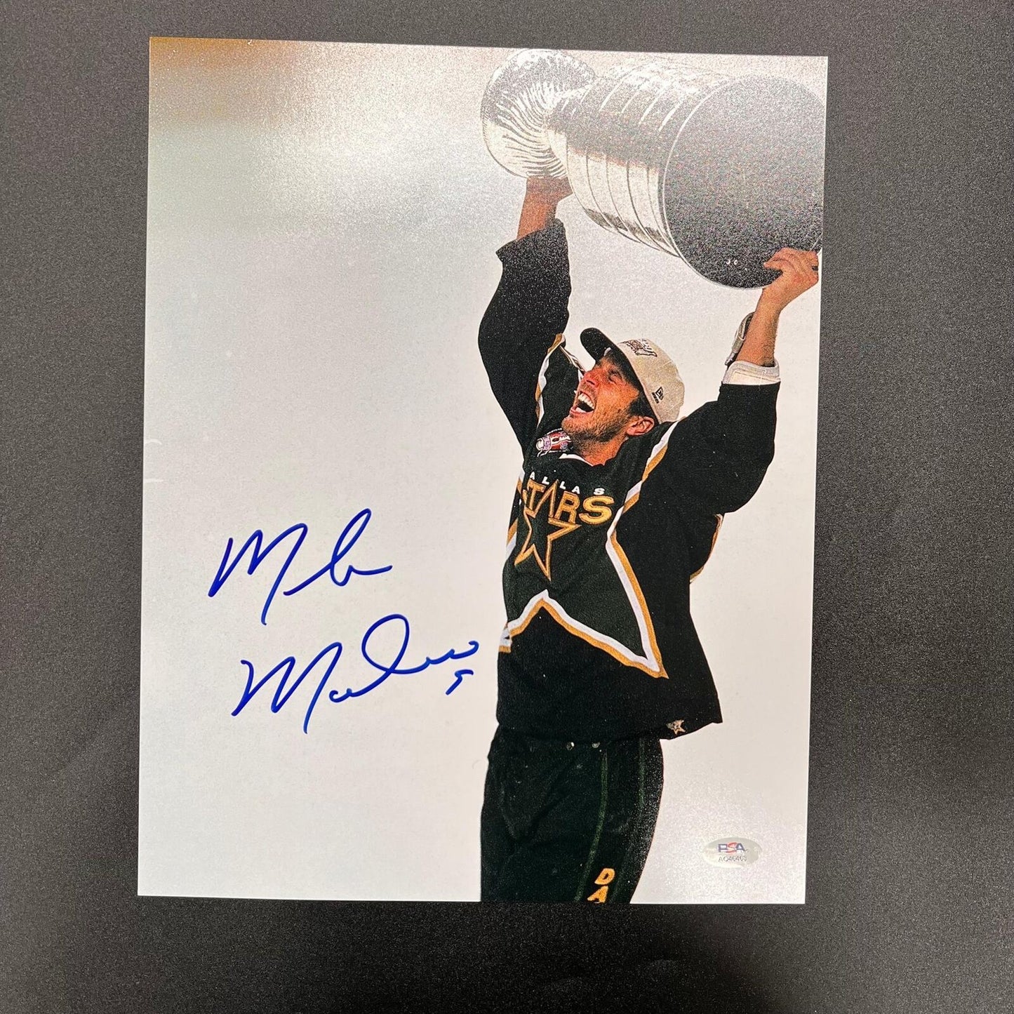 Mike Modano signed 11x14 photo PSA/DNA Dallas Stars Autographed