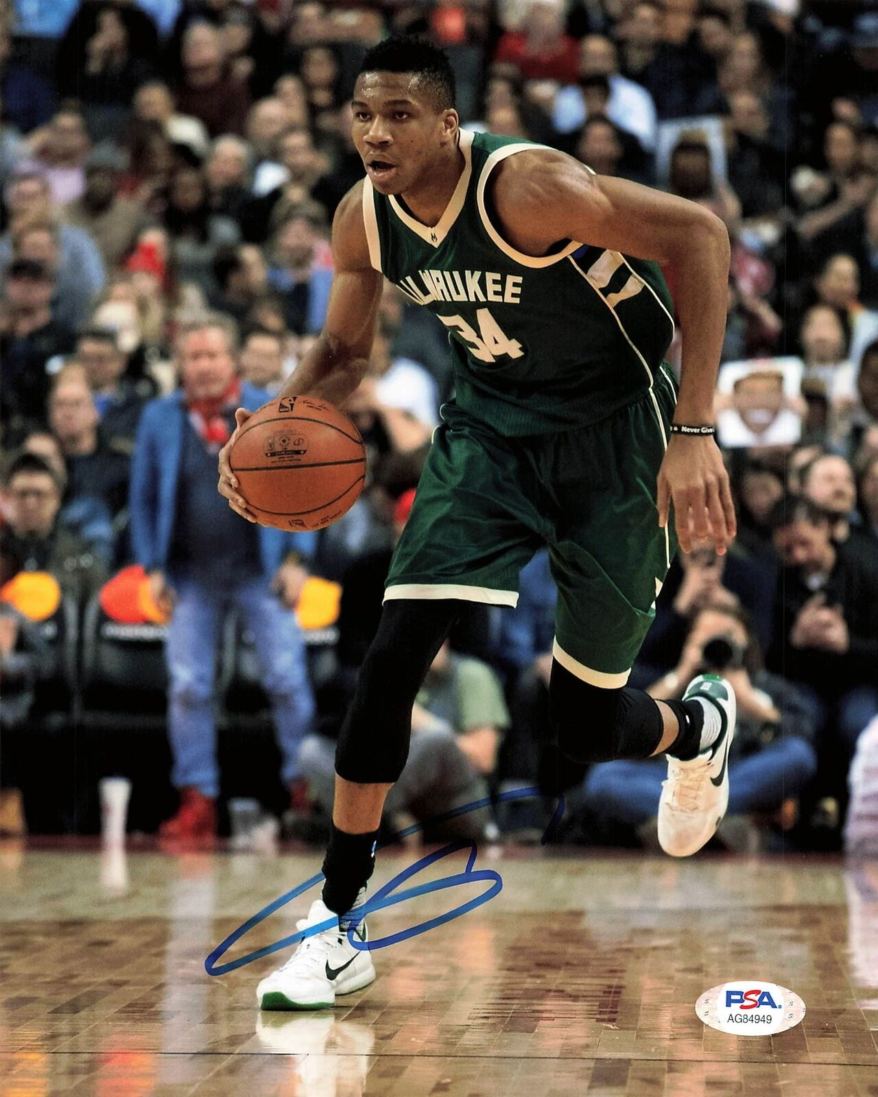 Giannis Antetokounmpo signed 8x10 photo PSA/DNA Milwaukee Bucks Autographed