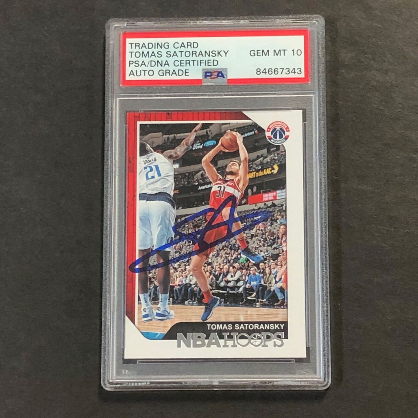 2018-19 NBA Hoops #69 Tomas Satoransky Signed AUTO 10 PSA Slabbed Wizards