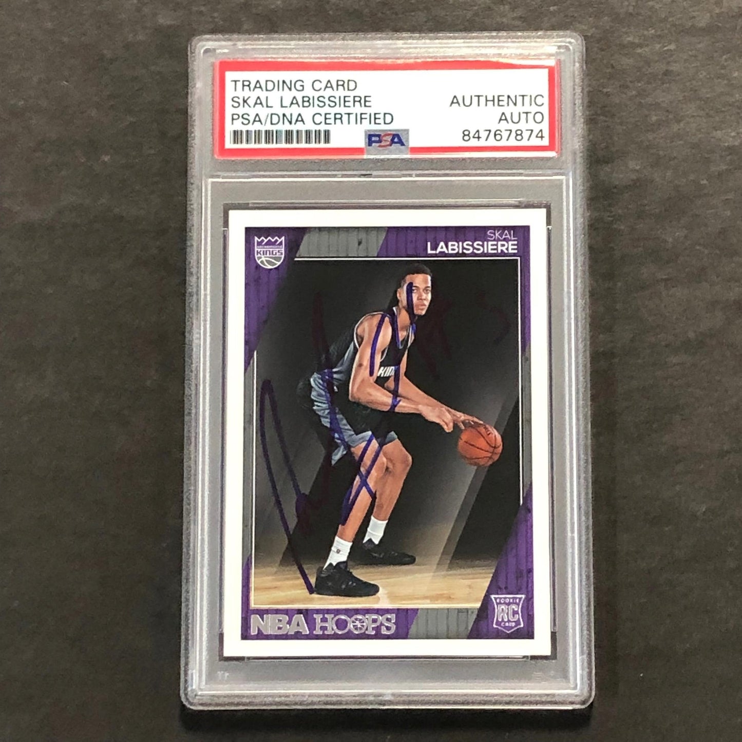 2016-17 NBA Hoops #284 Skal Labissiere Signed Card AUTO PSA Slabbed RC Kings