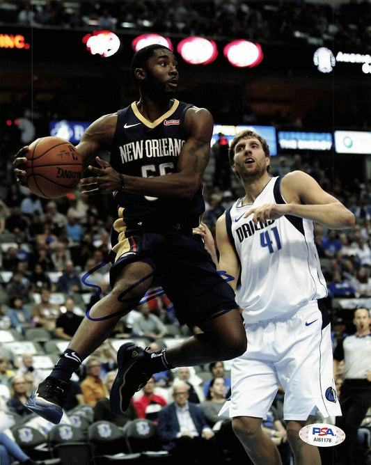 E'TWAUN MOORE signed 8x10 photo PSA/DNA New Orleans Pelicans Autographed