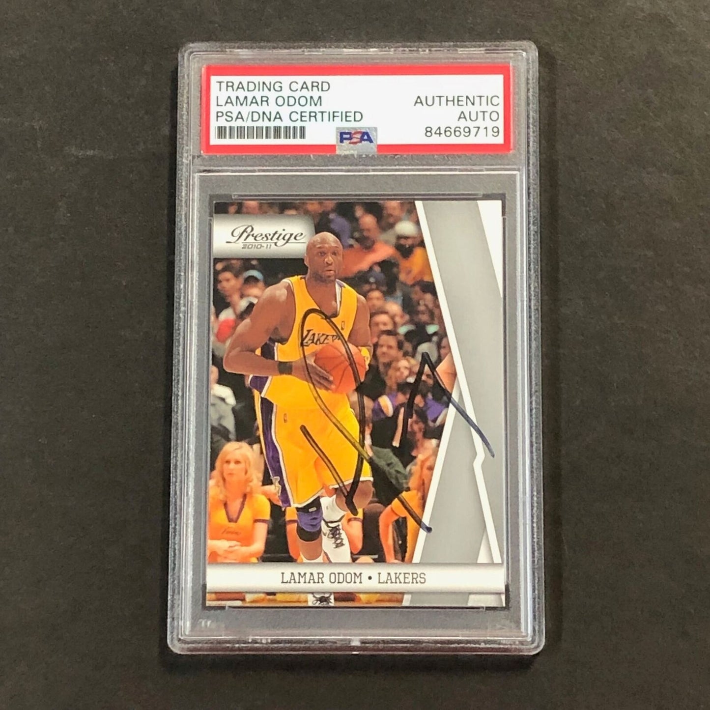 2010-11 Panini Prestige #50 Lamar Odom Signed Card PSA Slabbed Lakers