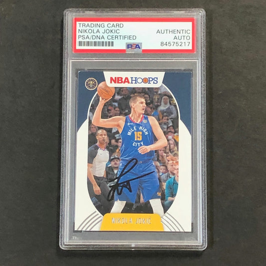 2020-21 NBA Hoops #191 Nikola Jokic Signed AUTO PSA Slabbed Nuggets