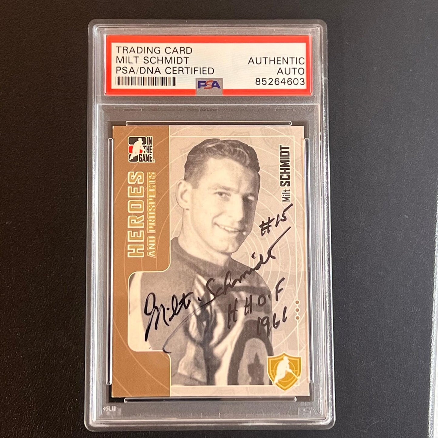 2005-06 In The Game Heroes and Prospects #11 Milt Schmidt Signed Card AUTO PSA S