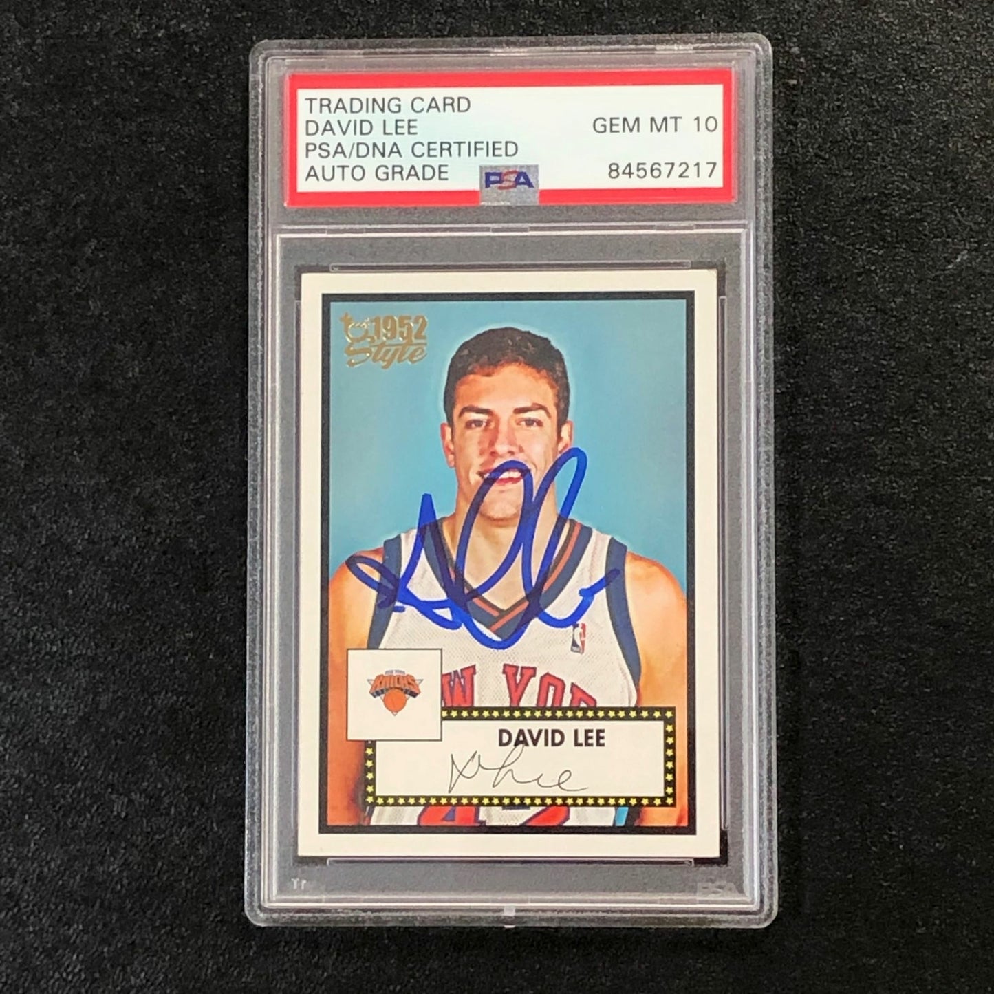 2005-06 Topps 1952 Style #153 David Lee Signed Card AUTO 10 PSA Slabbed Knicks