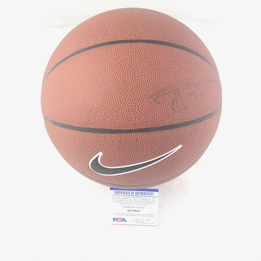 Tim Duncan Signed Basketball PSA/DNA San Antonio Spurs Autographed