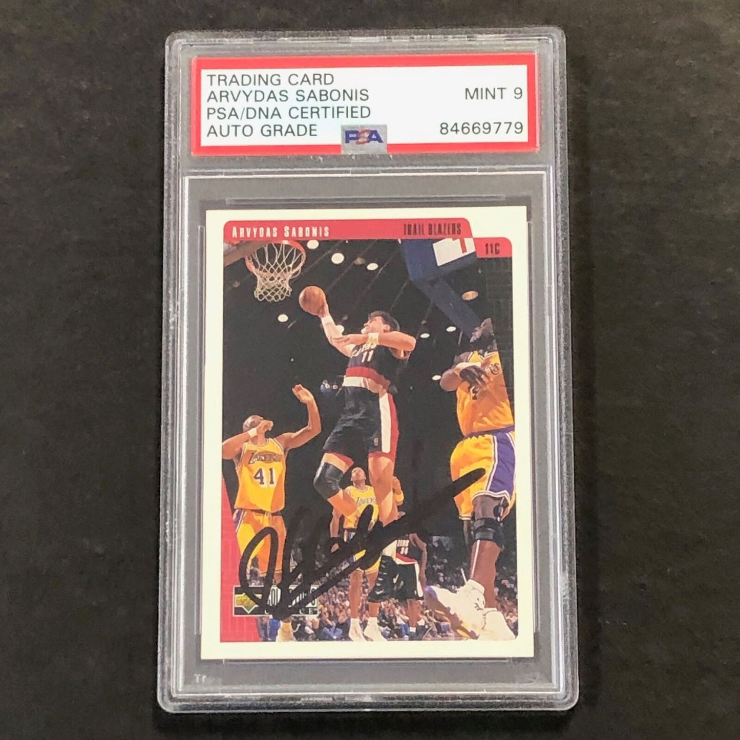 1997-98 Upper Deck #116 ARVYDAS SABONIS Signed Card AUTO GRADE 9 PSA Slabbed Tra
