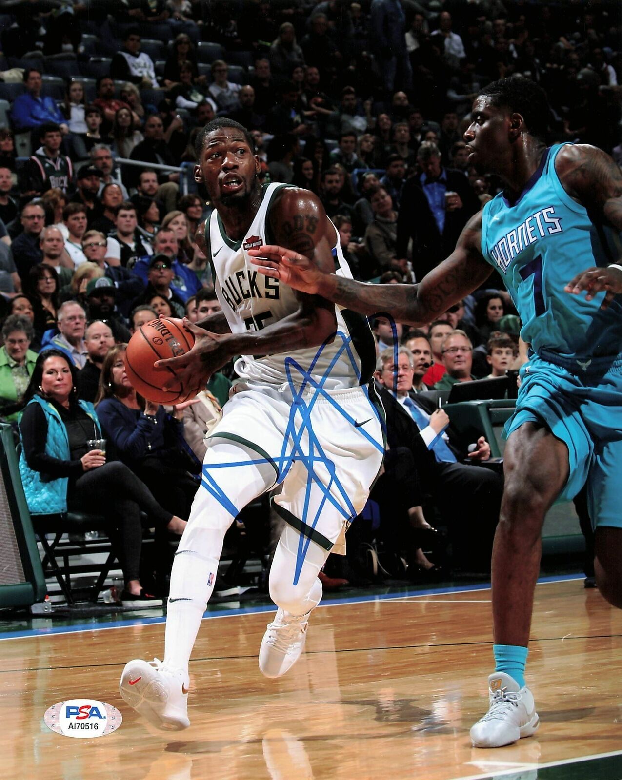 DEANDRE LIGGINS signed 8x10 photo PSA/DNA Milwaukee Bucks Autographed