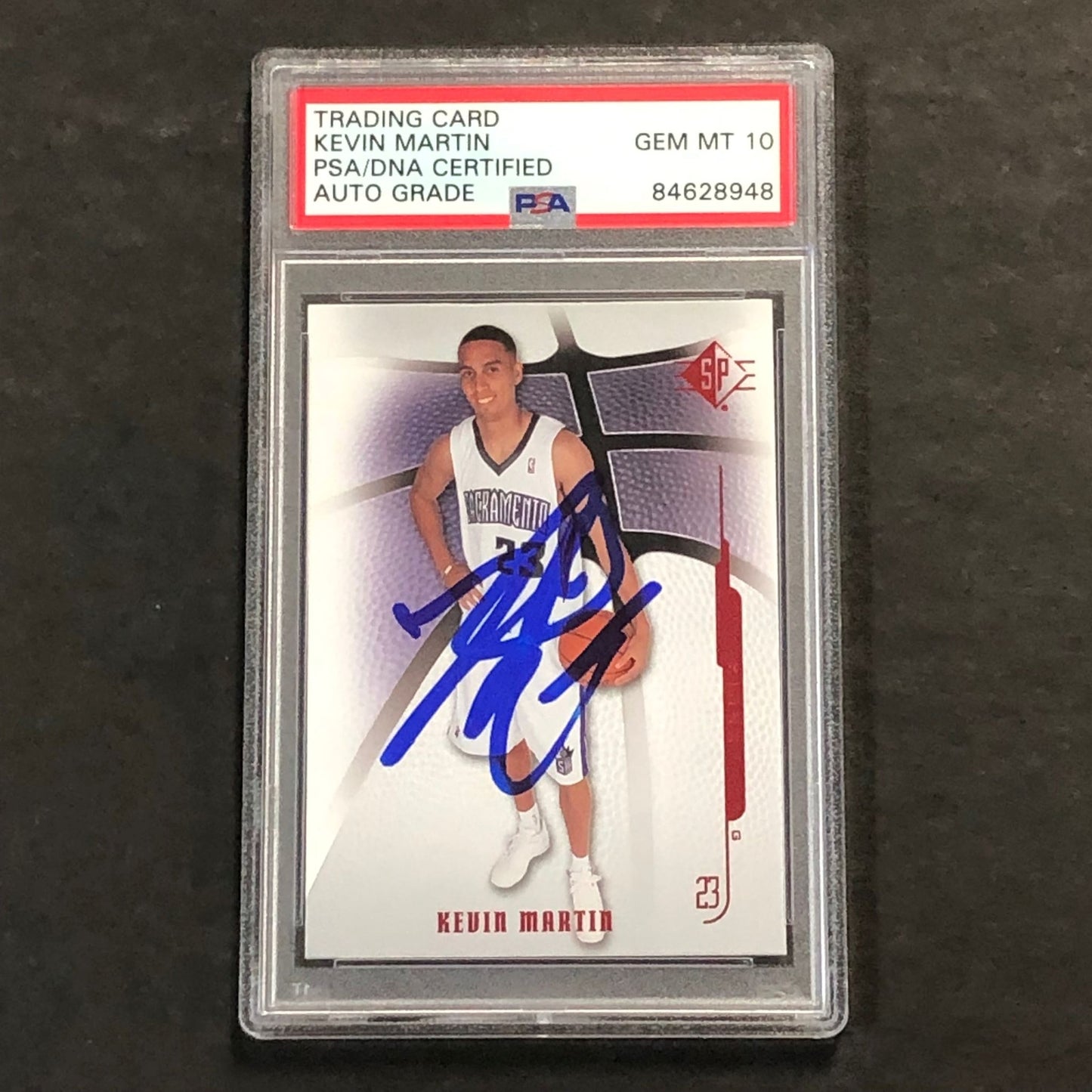 2008-09 SP Authentic #37 Kevin Martin Signed Card AUTO PSA Slabbed Kings