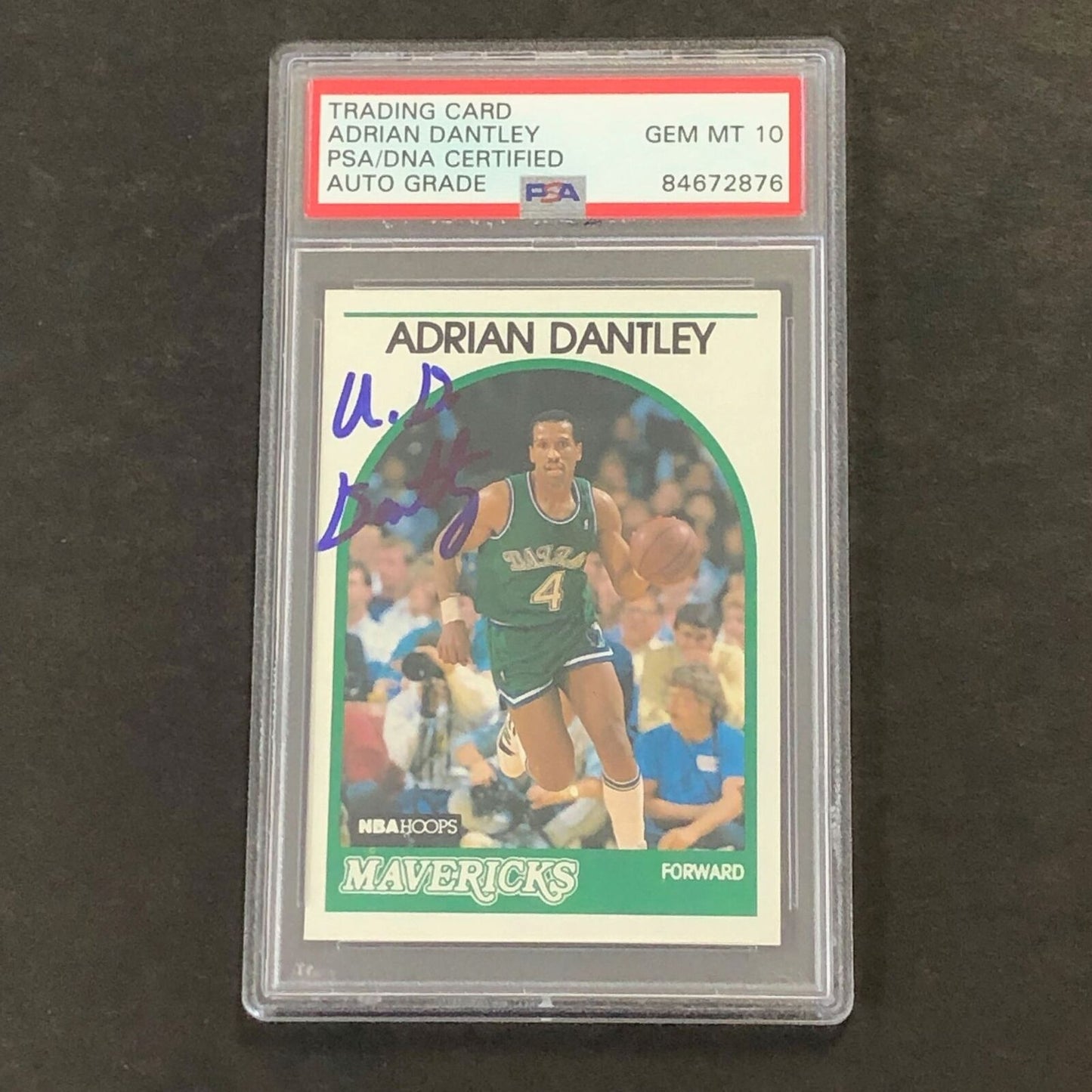 1989-99 NBA Hoops #125 Adrian Dantley Signed Card AUTO 10 PSA Slabbed Mavericks