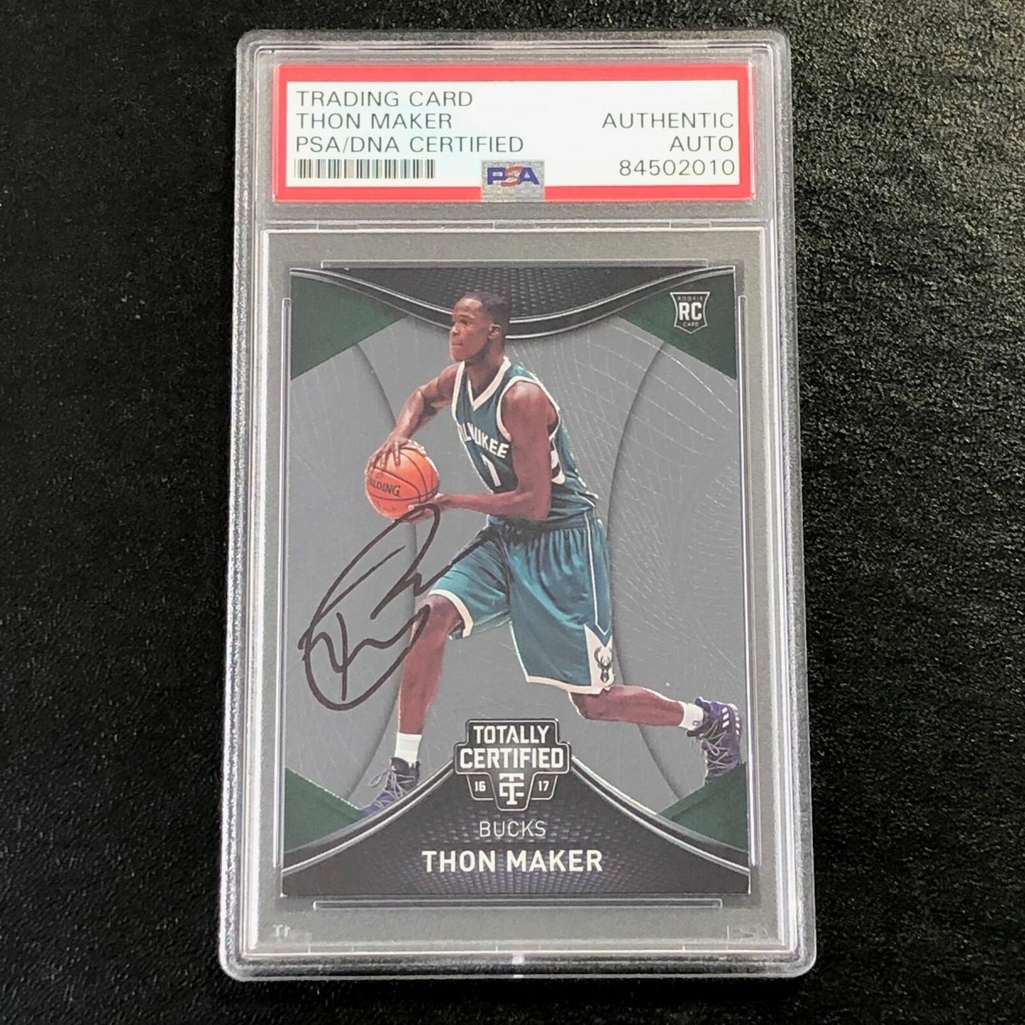 2016-17 Panini Totally Certified #109 THON MAKER Signed Card AUTO PSA/DNA Slabbe