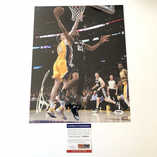 Tim Duncan signed 11x14 photo PSA/DNA San Antonio Spurs Autographed