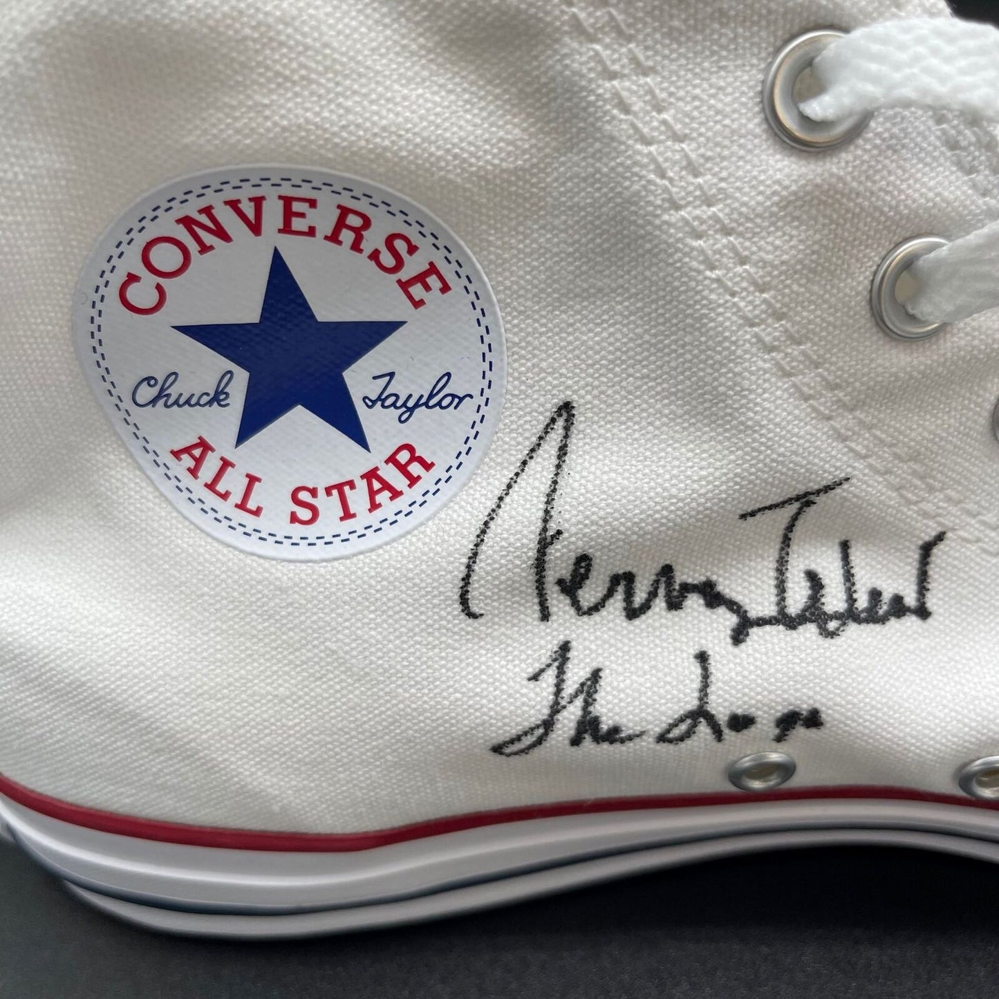 Jerry West signed Converse Chuck Taylor Left Shoe PSA/DNA Los Angeles Lakers