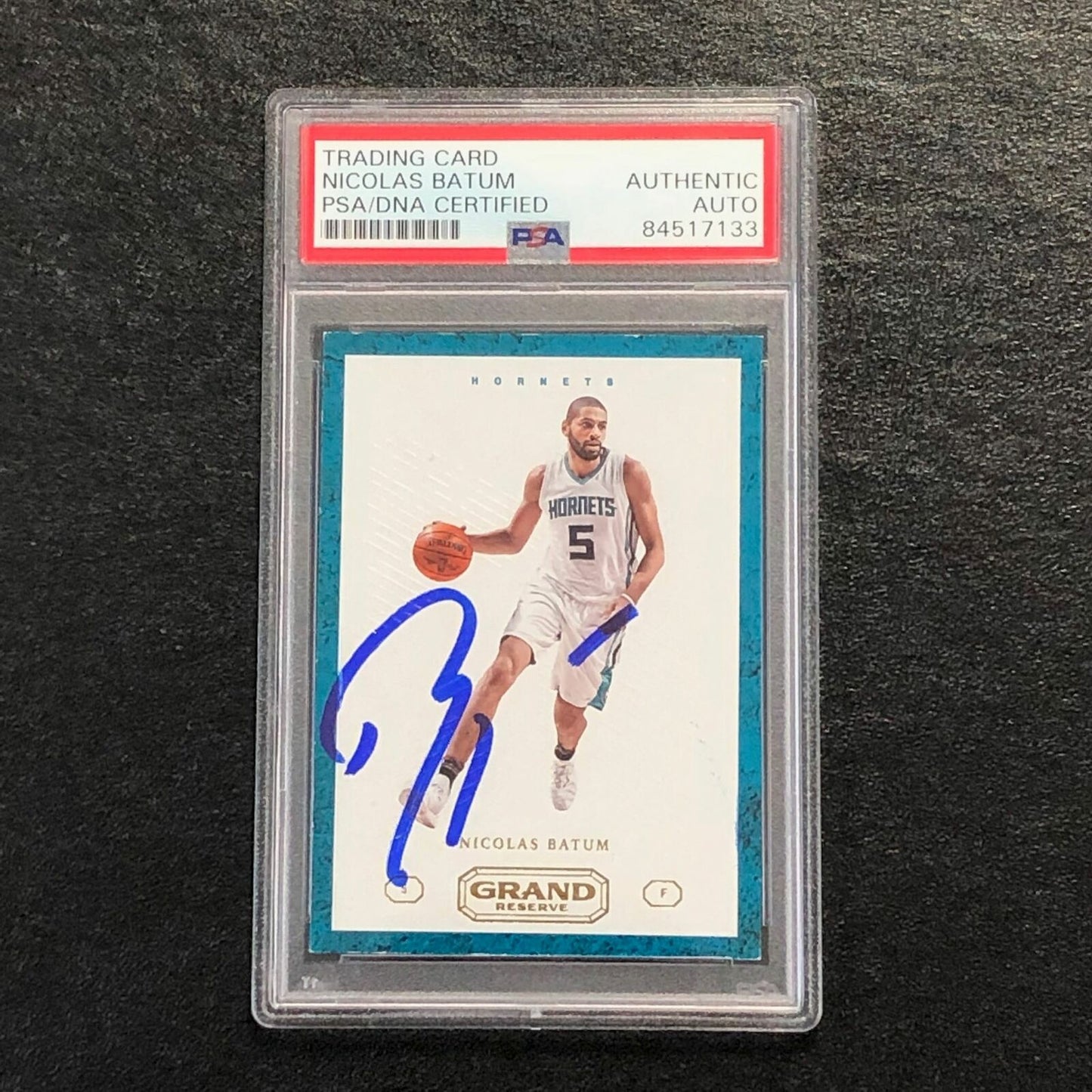 2016-17 Panini Grand Reserve #29 Nicolas Batum Signed Card AUTO PSA Slabbed Horn