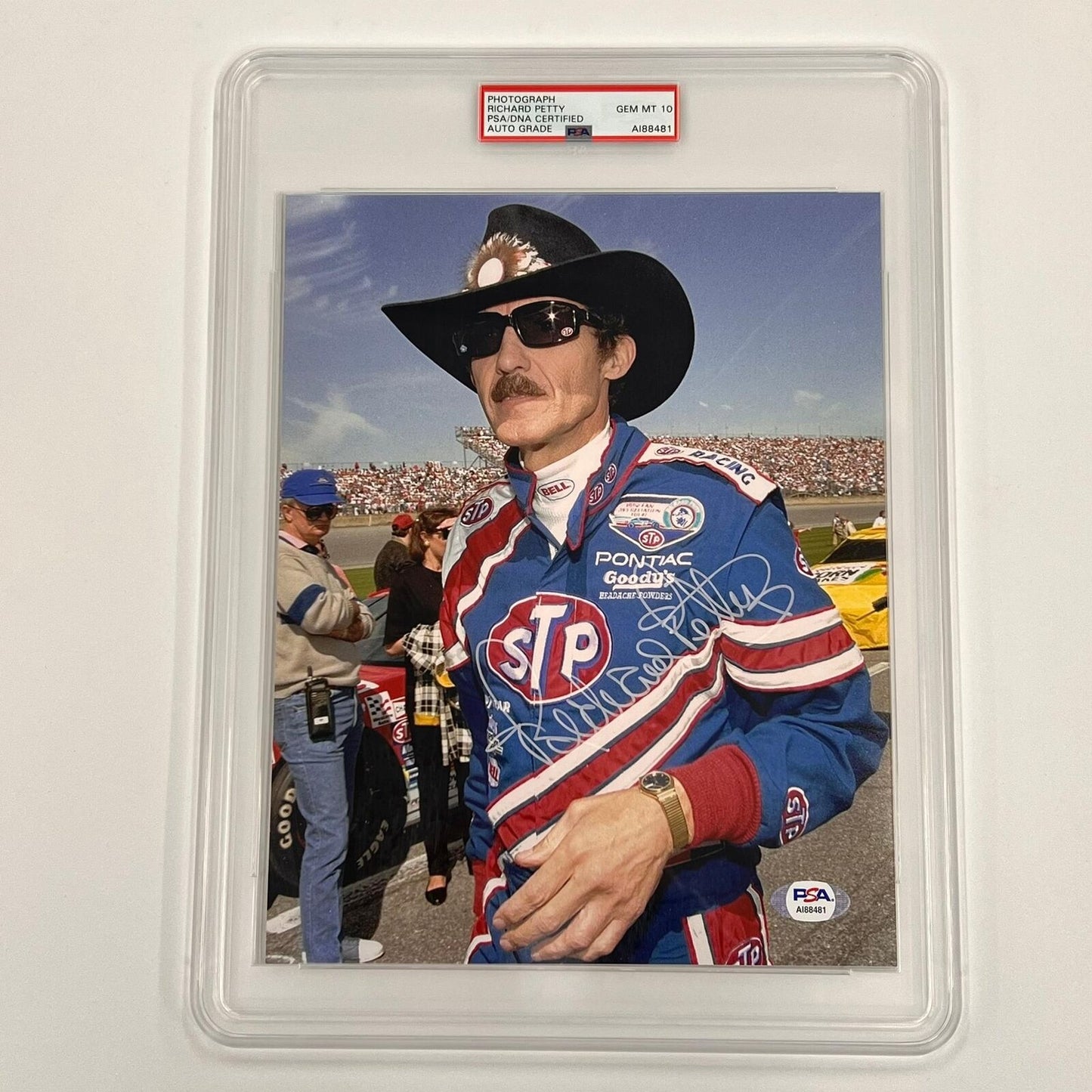 RICHARD PETTY Signed 8x10 Photograph PSA/DNA AUTO 10 Slabbed Autographed