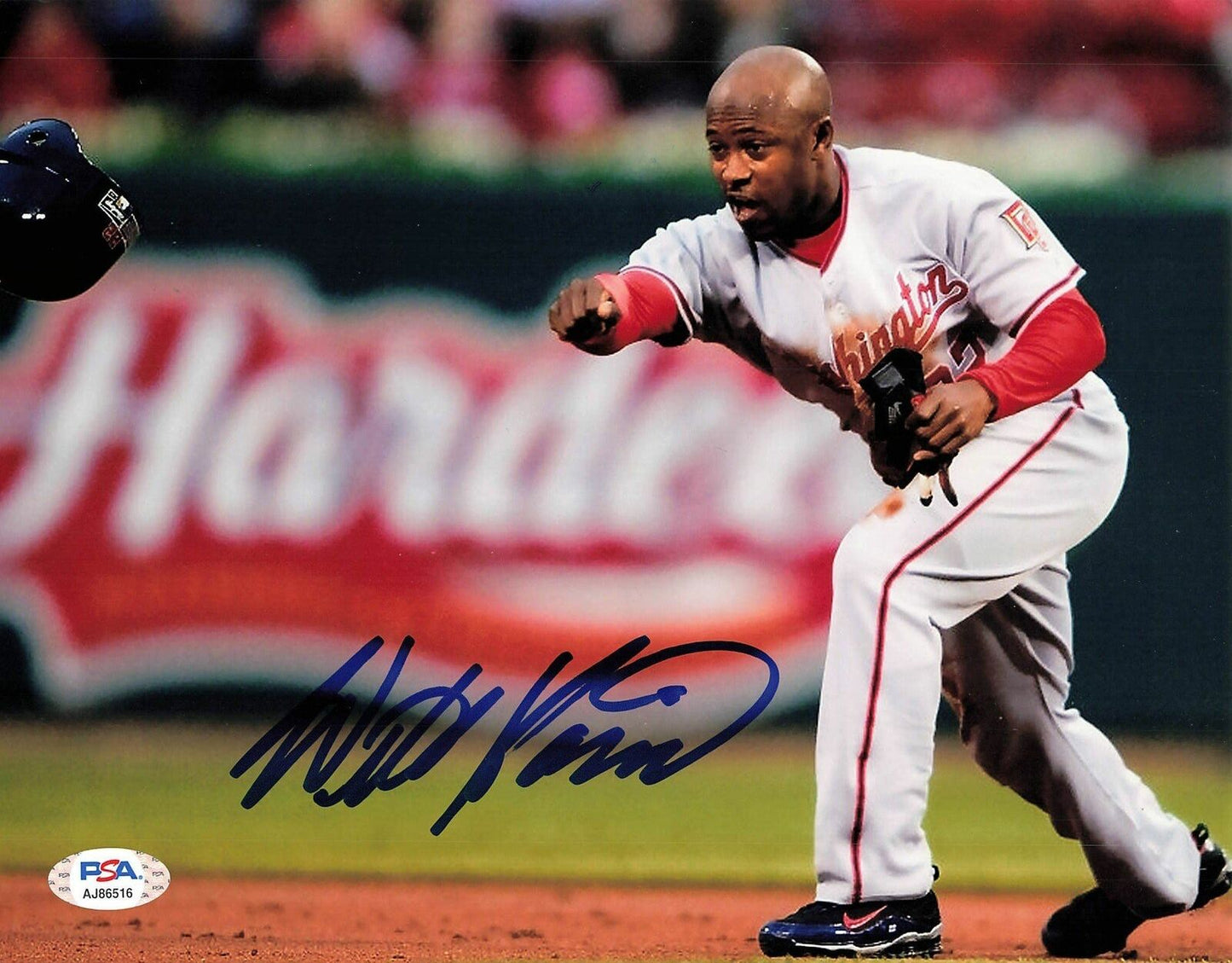 WILLIE HARRIS signed 8x10 photo PSA/DNA Autographed Washington Nationals