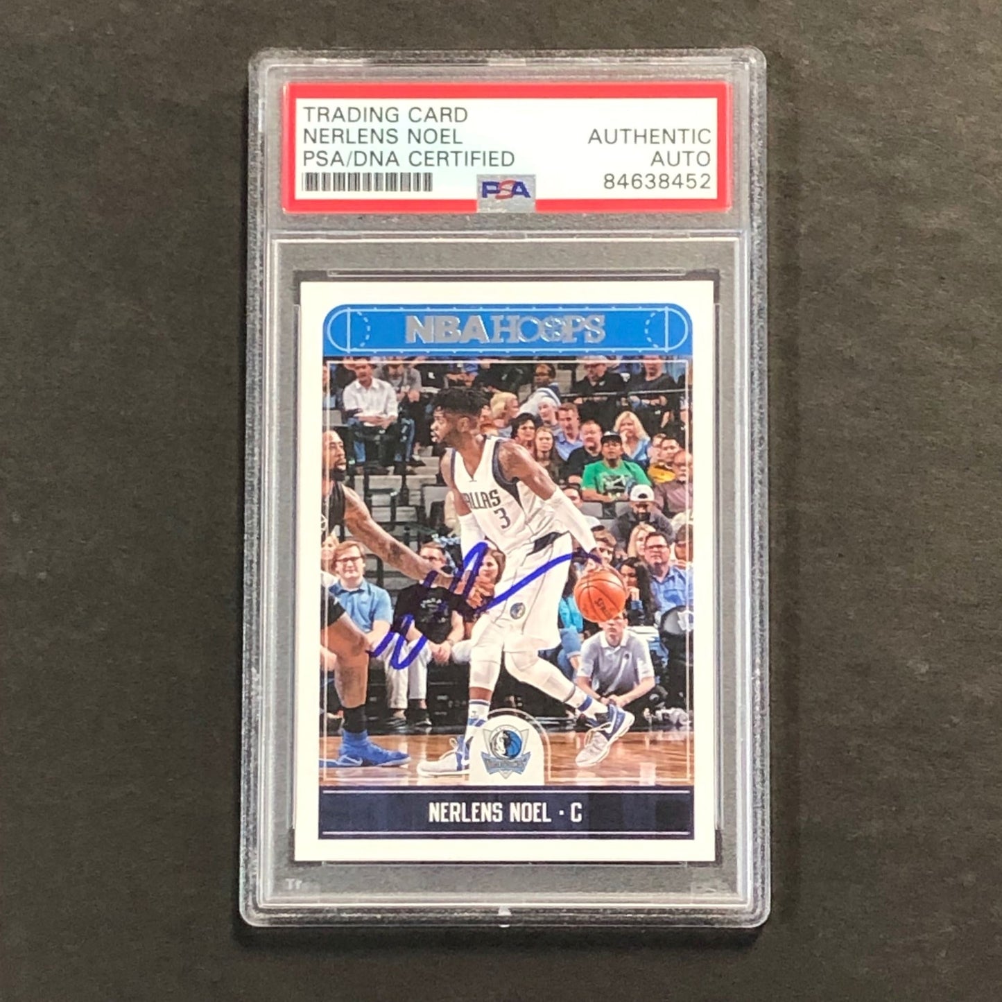2017-18 Panini NBA Hoops #129 Nerlens Noel Signed Card AUTO PSA Slabbed Maverick