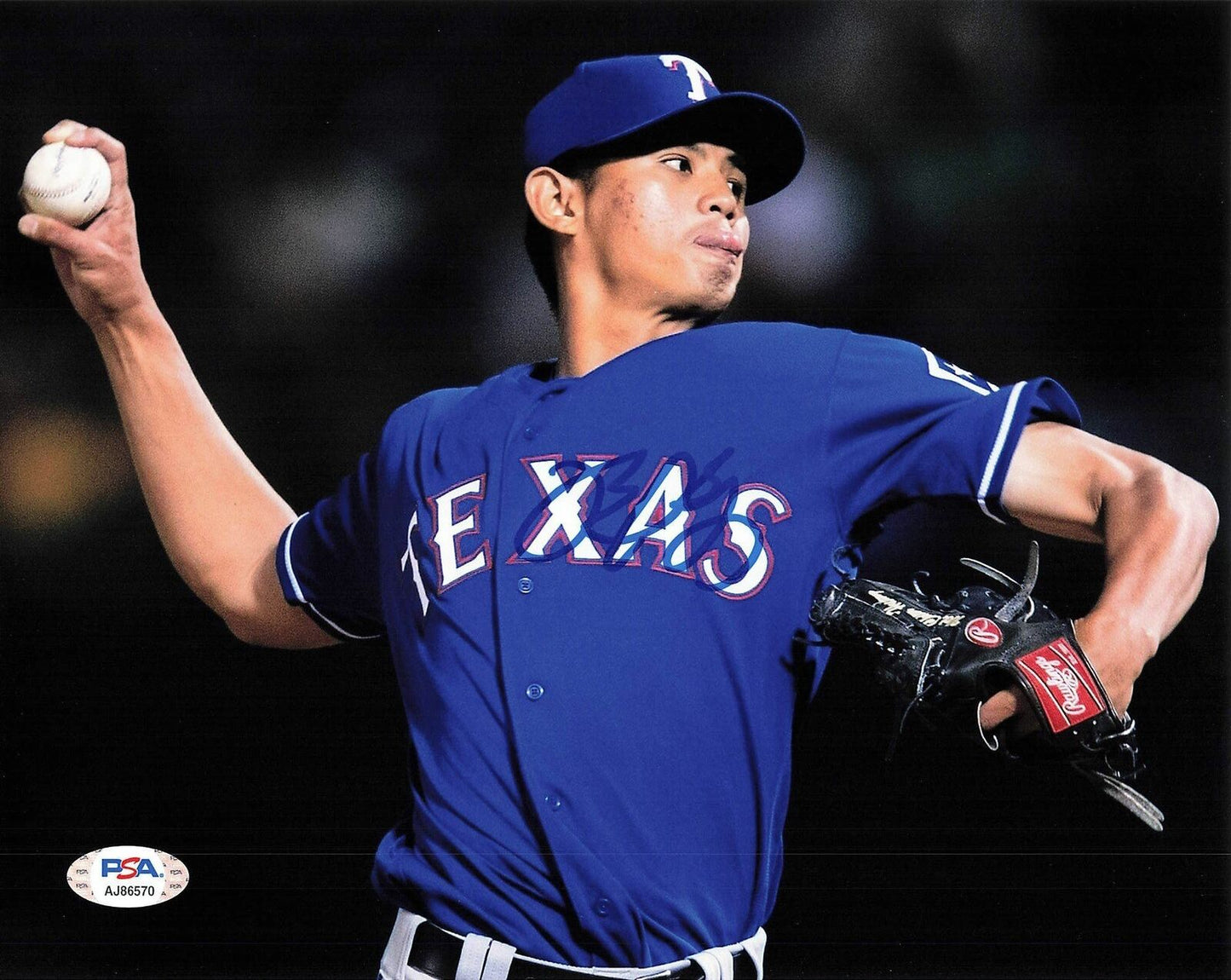 WEI-CHIEH HUANG signed 8x10 photo PSA/DNA Texas Rangers Autographed