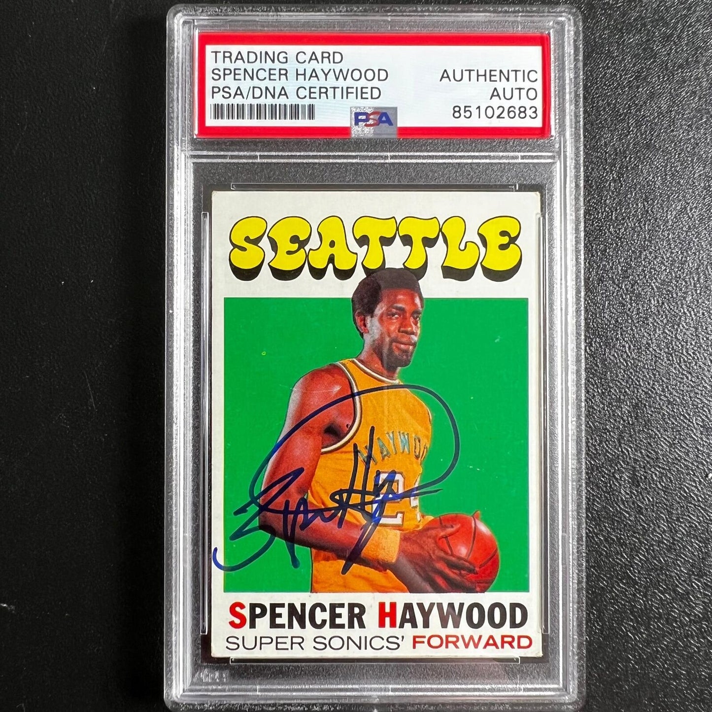 1971-72 Topps #20 Spencer Haywood Signed Card AUTO PSA Slabbed Sonics